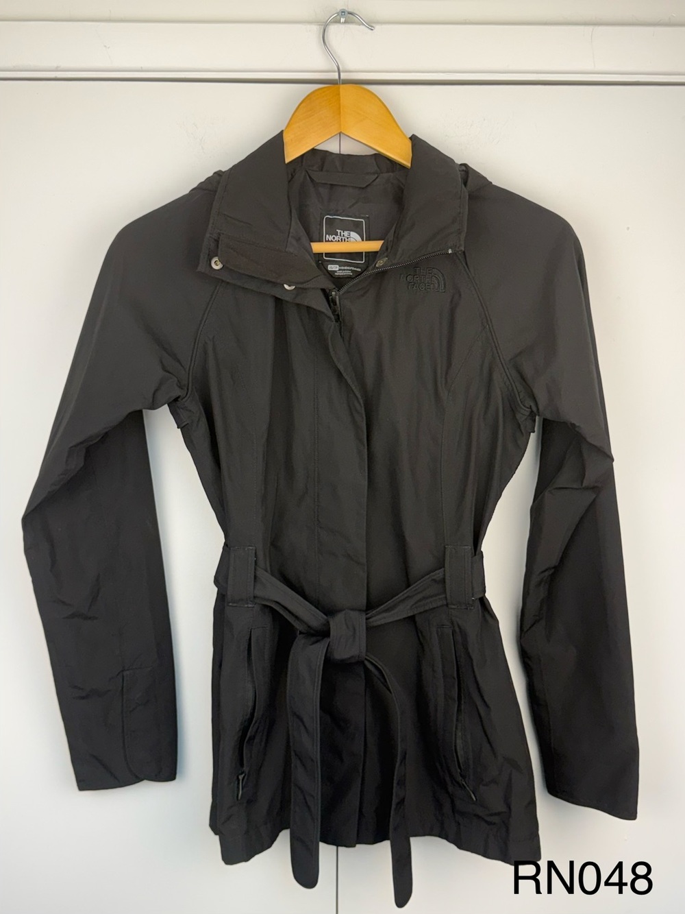 The North Face Black HyVent Belted Hooded Jacket XS